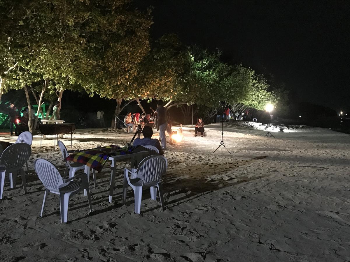 Rip Tide Vacation Inn, K.Guraidhoo Guraidhoo  Luaran gambar